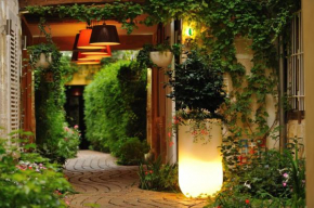  Les Patios du Marais 1  Париж